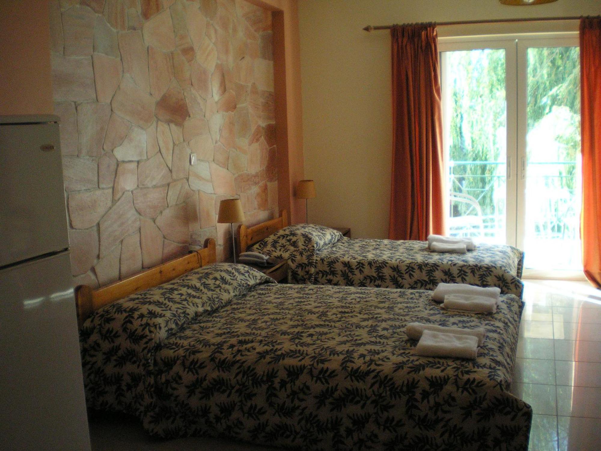 Apollon Aparthotel Plomari Exterior photo